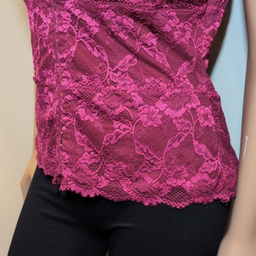 Le Chateau Fuchsia Lace Top - Picture 5 of 14